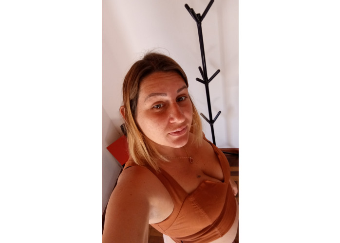 Amanda namoradinha carinhosa e safadinha 