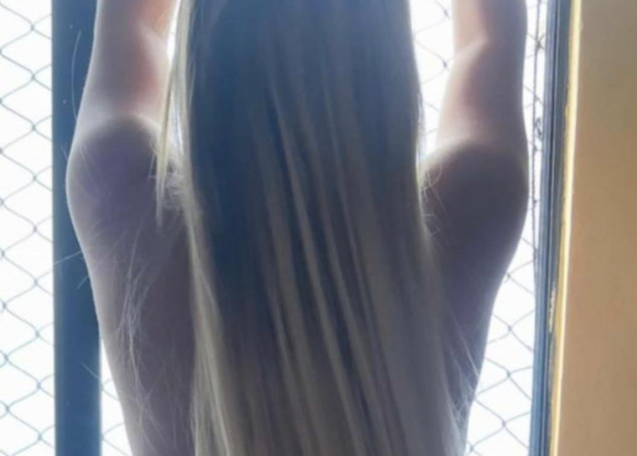 Loira disponível 24 horas pra vc 
