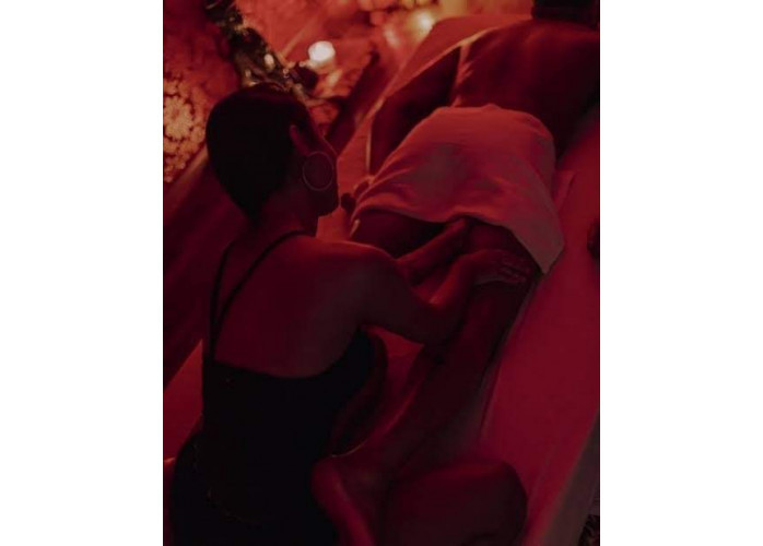 Massagem hoje até às 20 horas 2 massagista disponível 