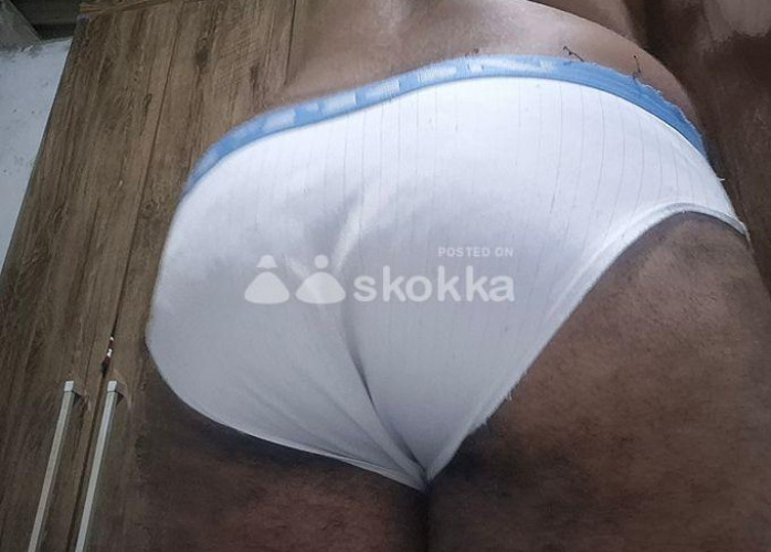 Busco um ativo de pika média para grande sexo com proteção 