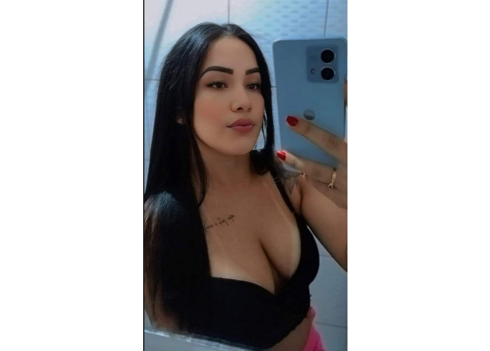 clara acompanhante