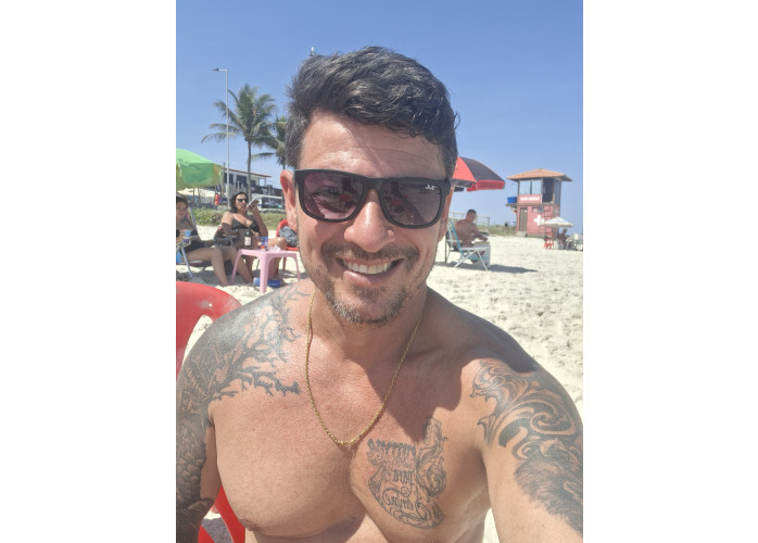 Gosto de tranzar gostosos principalmente com casais 