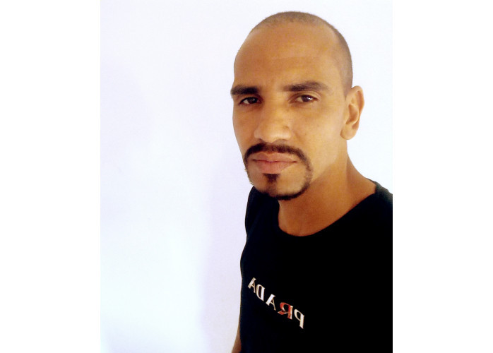 Mauricio Moreno bi liberal 