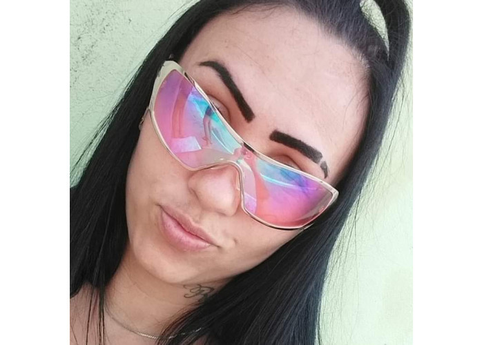 Branquinha toda tatuada louca pra te dar prazer