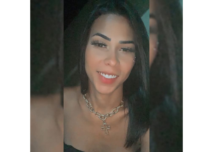 Morena Gostosa com um oral de te fazer delirar,  disponível com local😘