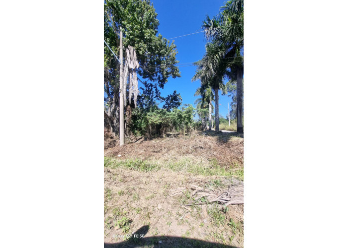 Terreno de esquina de 1200m² em Itaipuaçu