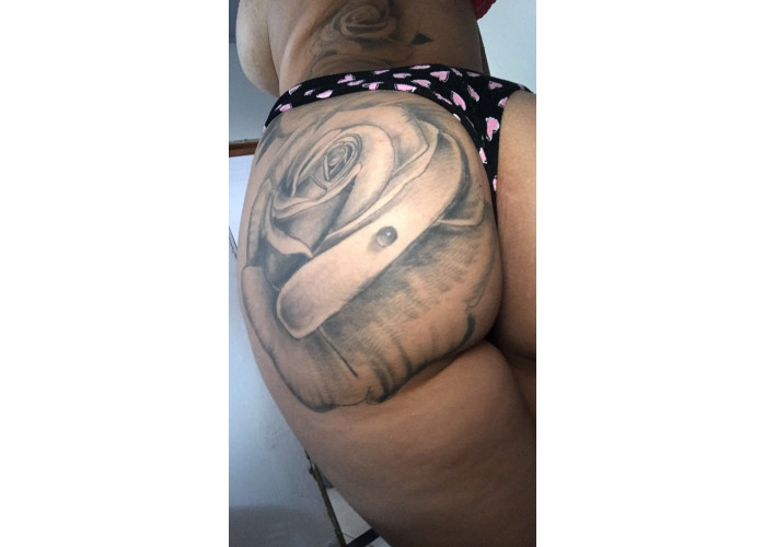 Novinha de 18 com local só hoje Novinha de 18 com local só hoje