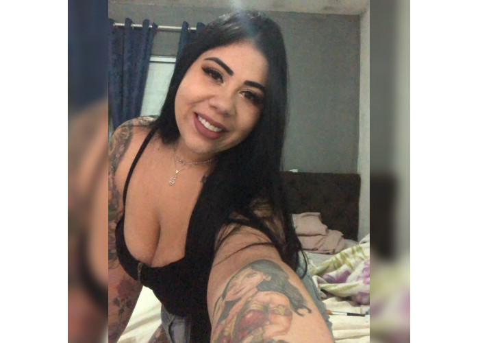 Morena bunduda com local próprio na zona norte 