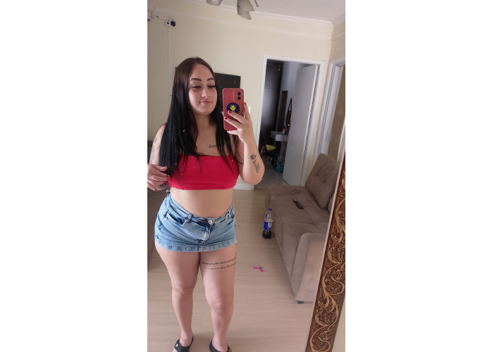 Branquinha gata do bundao disponível com local tranquilo 100$ MEIA HORA HOJE❤️‍🔥