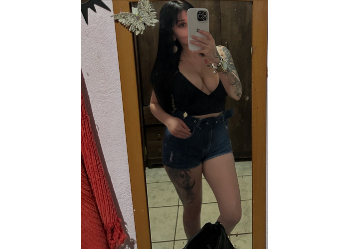 ninfetinha magra e branquinha sem pressa e sem frescura, pode finaliza quantas vezes quiser ! Sem fake