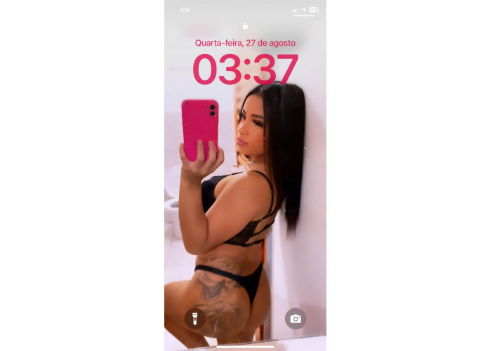 Novinha com boquete molhado 