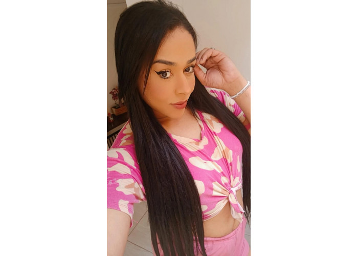 BRUNINHA TRANSEX COM LOCAL 100 MEIA HR COMPLETO  SEM FRESCURA 
