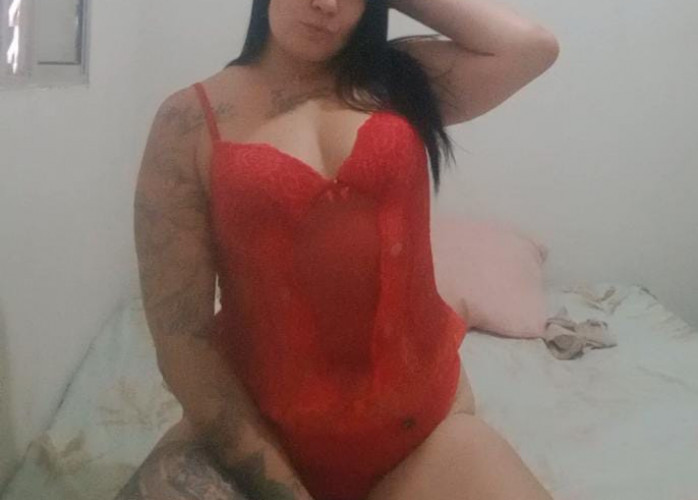 Morena tatuada gostosa 