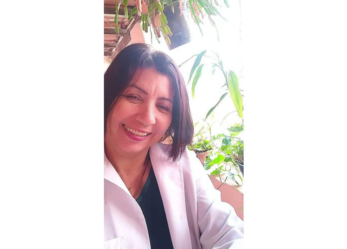 Massagista profissional terapêutica 49 anos 