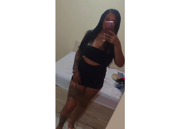 Morena gostosa é cachorra bem safada e fogosa Morena gostosa é cachorra bem safada e fogosa