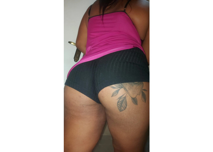 INICIANTE NOVINHA QUERENDO TOMA PIROCADA DE MACHO GALUDO