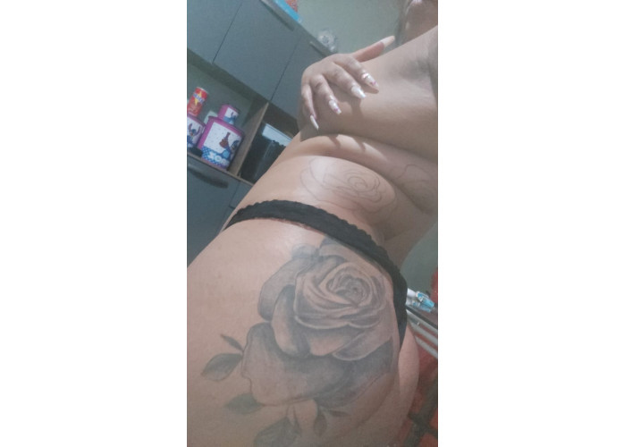 INICIANTE NOVINHA QUERENDO TOMA PIROCADA DE MACHO GALUDO