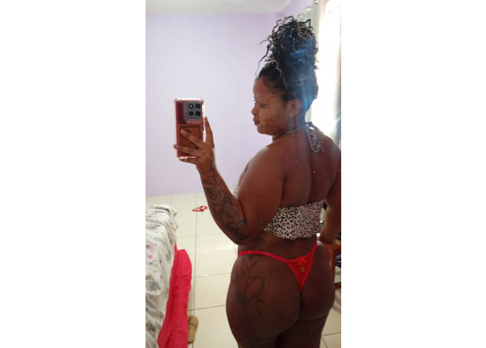 Venha gozar bem gostoso na novinha rabuda cheia de tesão 😈