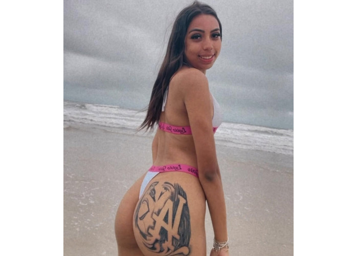 Novinha safadinha com local disponível 🔥