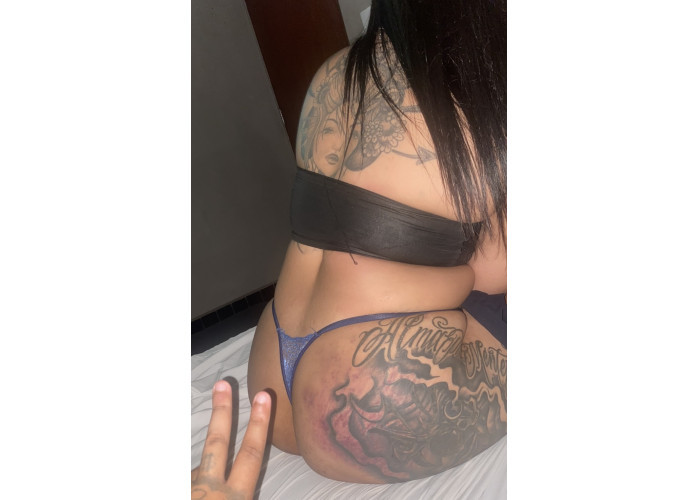 Morena gostosa , disponível para seus desejos 