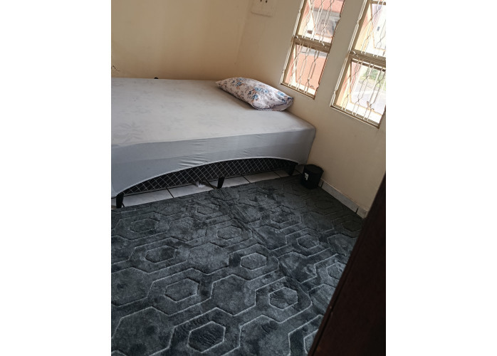 Tenho quartos disponíveis para locação.